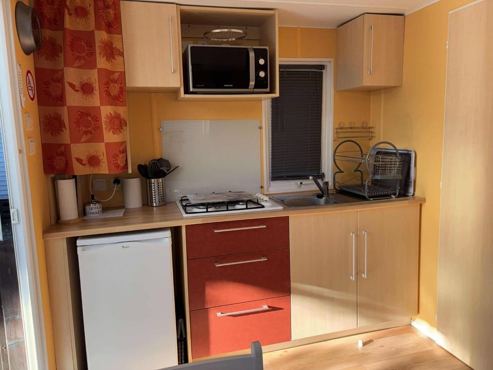 Mobil-home 2 personnes climatisé Campground/ 
RV Resort in Provence