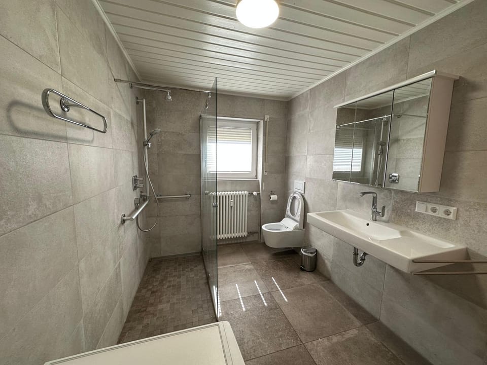 Shower, Toilet, Bathroom