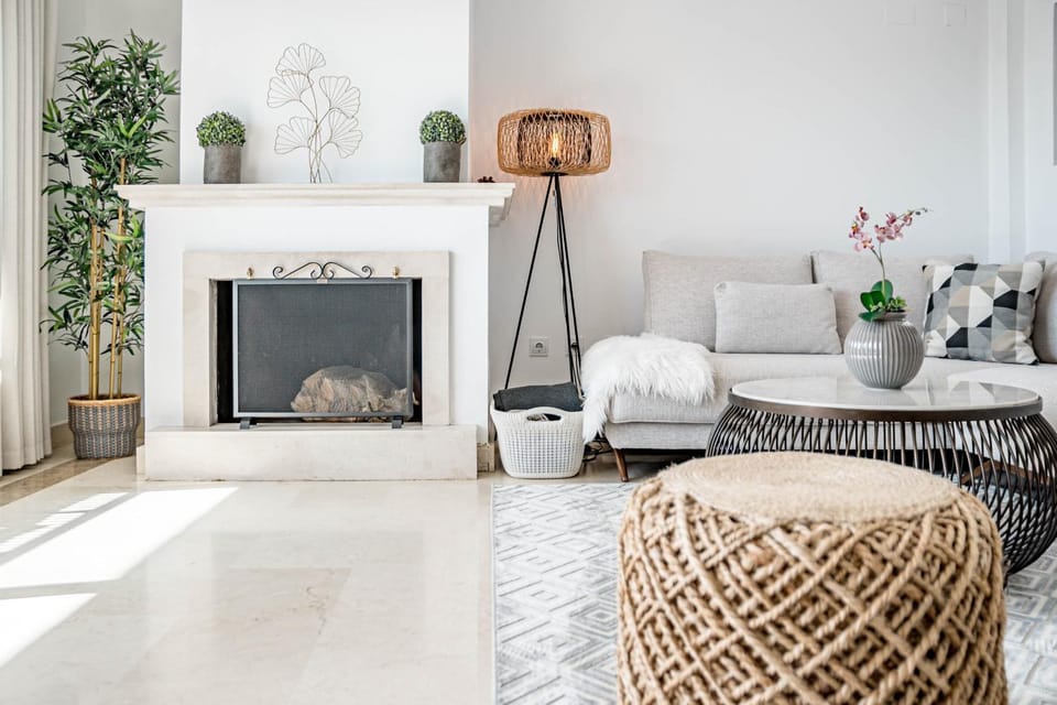 Communal lounge/ TV room, Living room