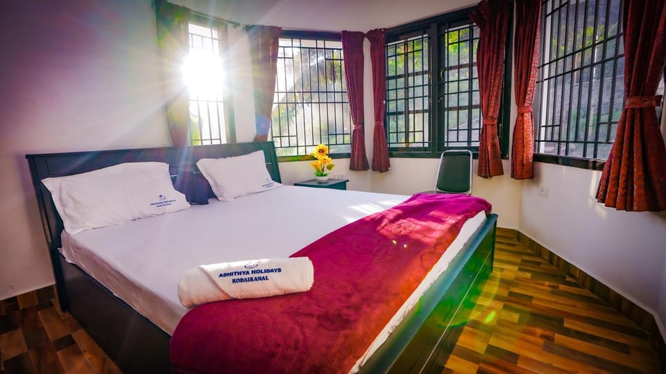 Bed, Photo of the whole room, Bedroom, towels
