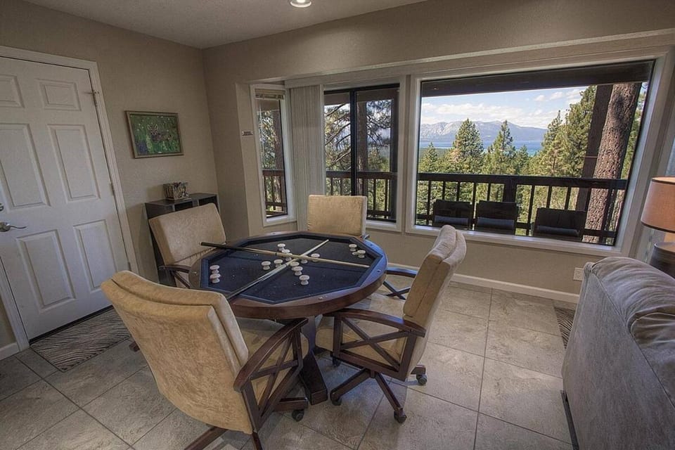 HCH1221 - Tahoe Bonoff Venture House in South Lake Tahoe