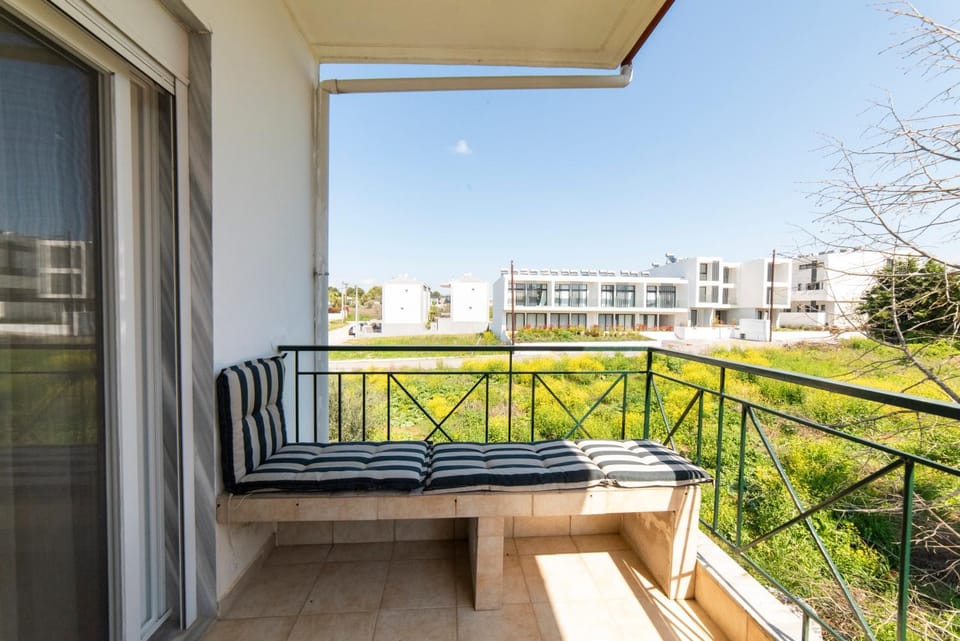 Balcony/Terrace, Garden view