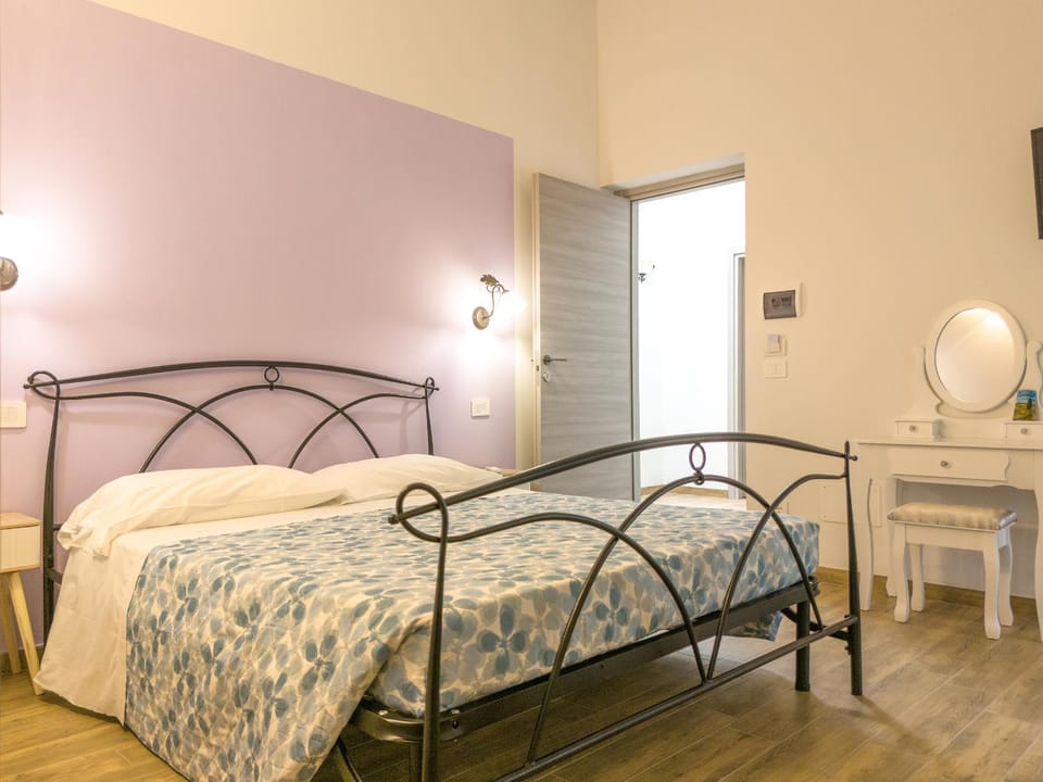 Agriturismo Podere Caneto Farm Stay in Tuscany