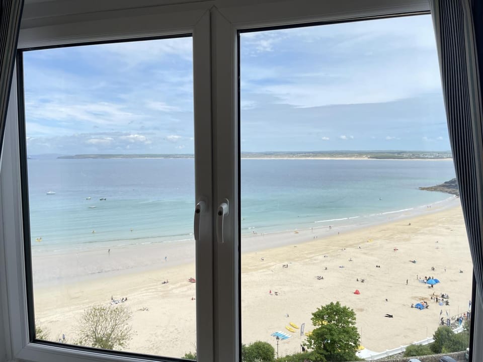 Property building, Day, Beach, Sea view