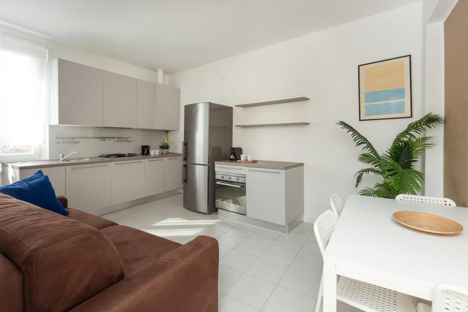 Kitchen or kitchenette, Living room, Dining area, oven, stove