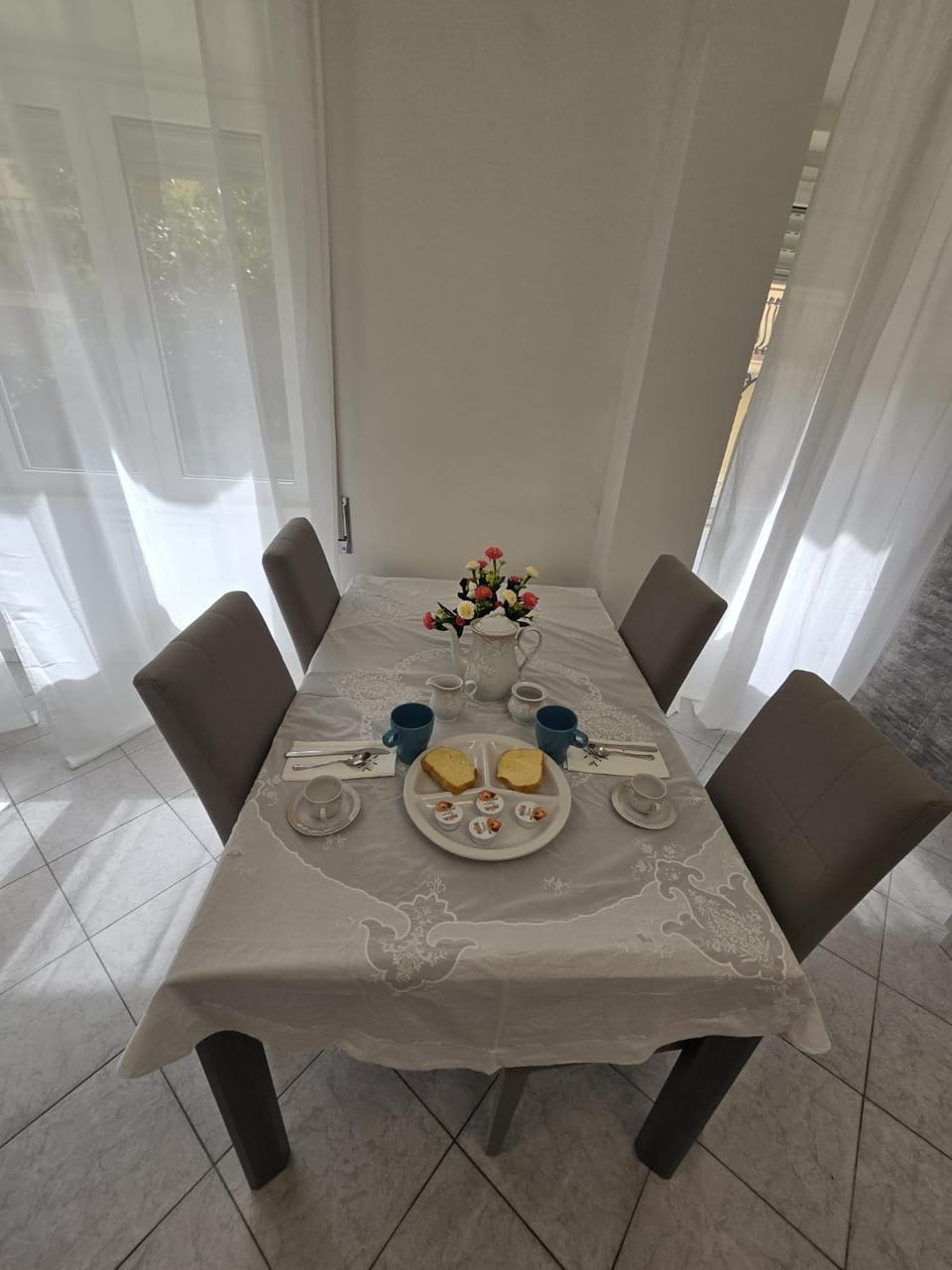 Restaurant/places to eat, Breakfast