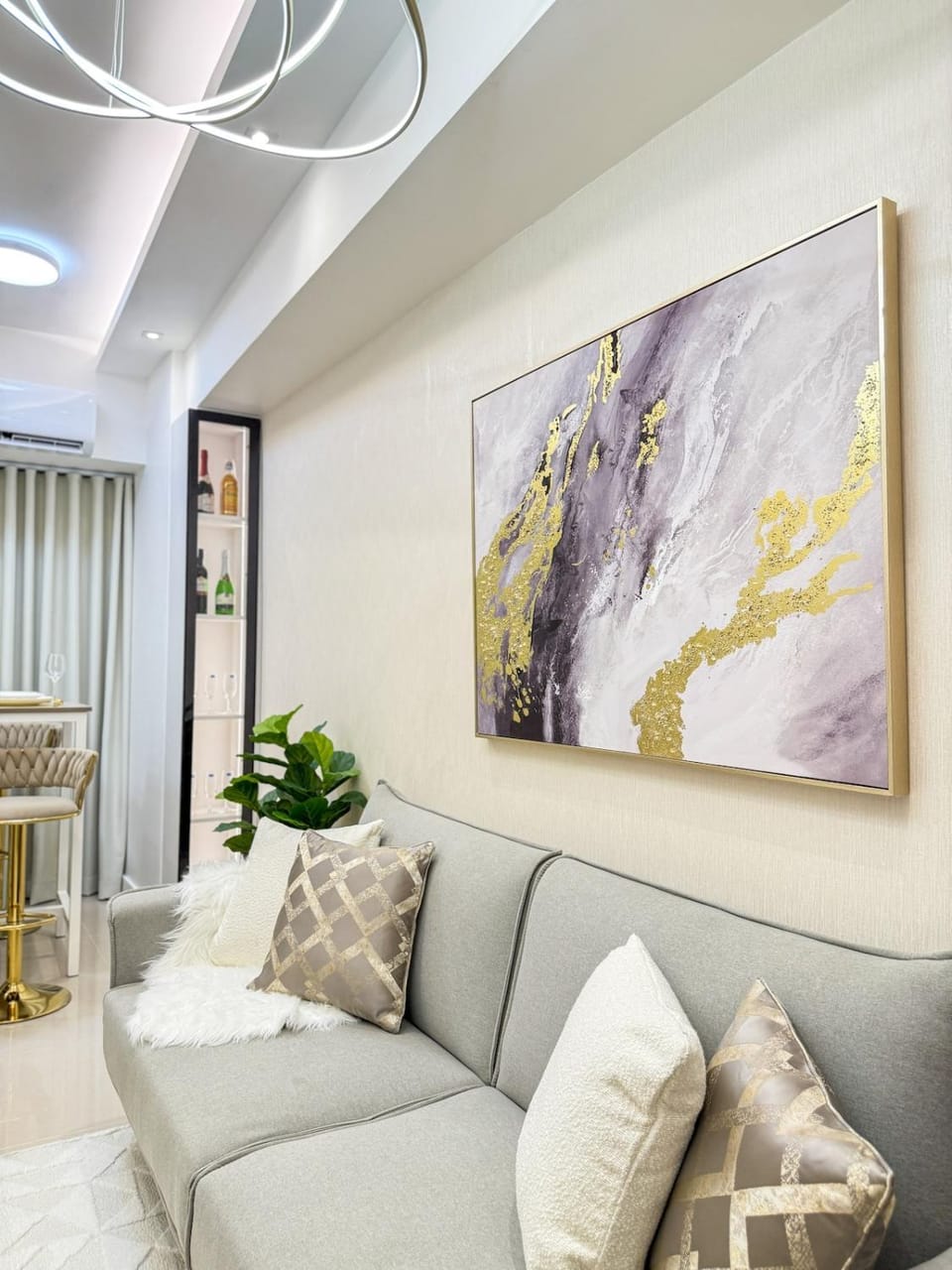 Living room, Decorative detail, Seating area
