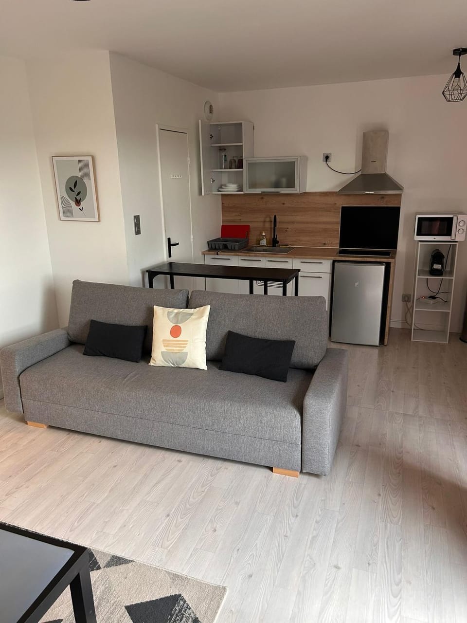 Grand studio lumineux proche gare Apartment in Pontoise