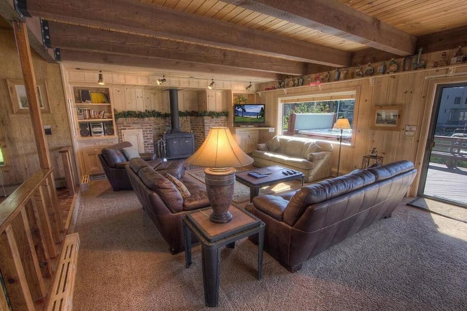 TKH1226 - Emerald Lodge House in South Lake Tahoe