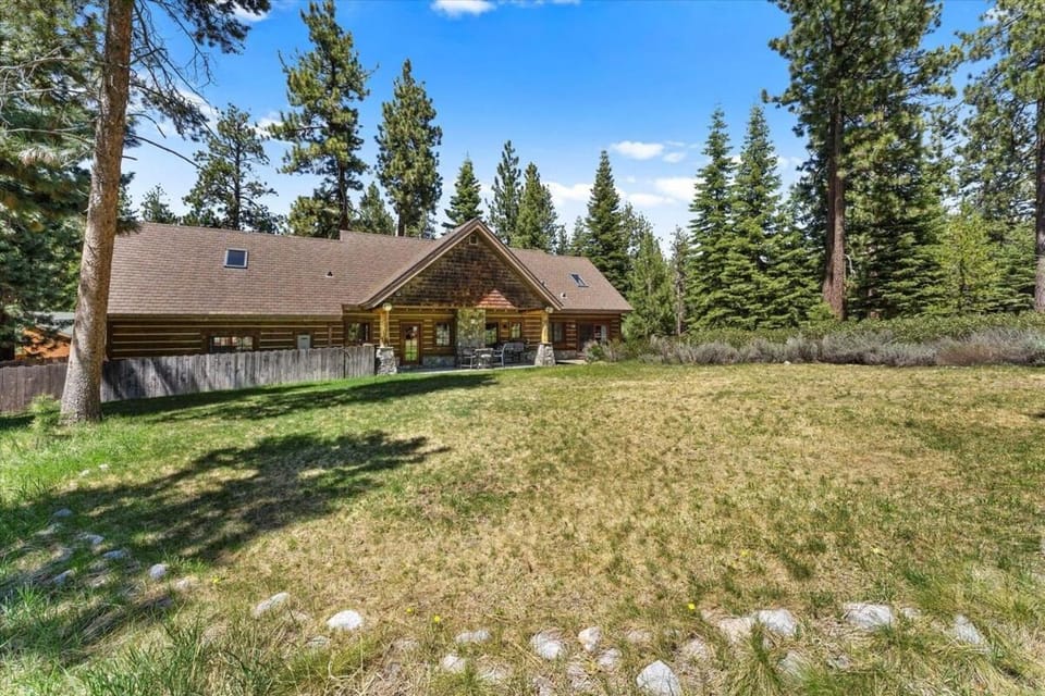 CYH1012 - Hidden Cedar House in South Lake Tahoe