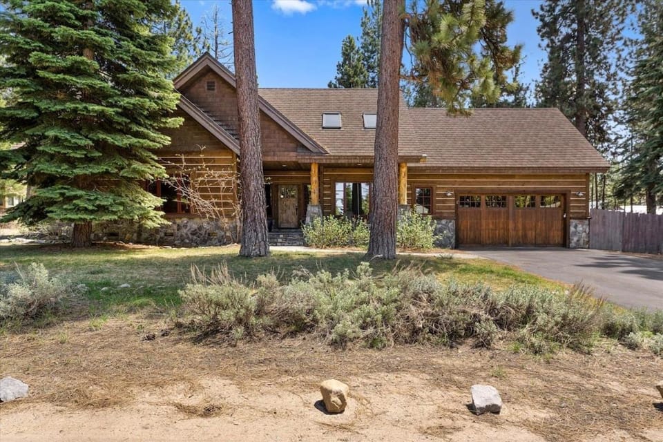 CYH1012 - Hidden Cedar home House in South Lake Tahoe