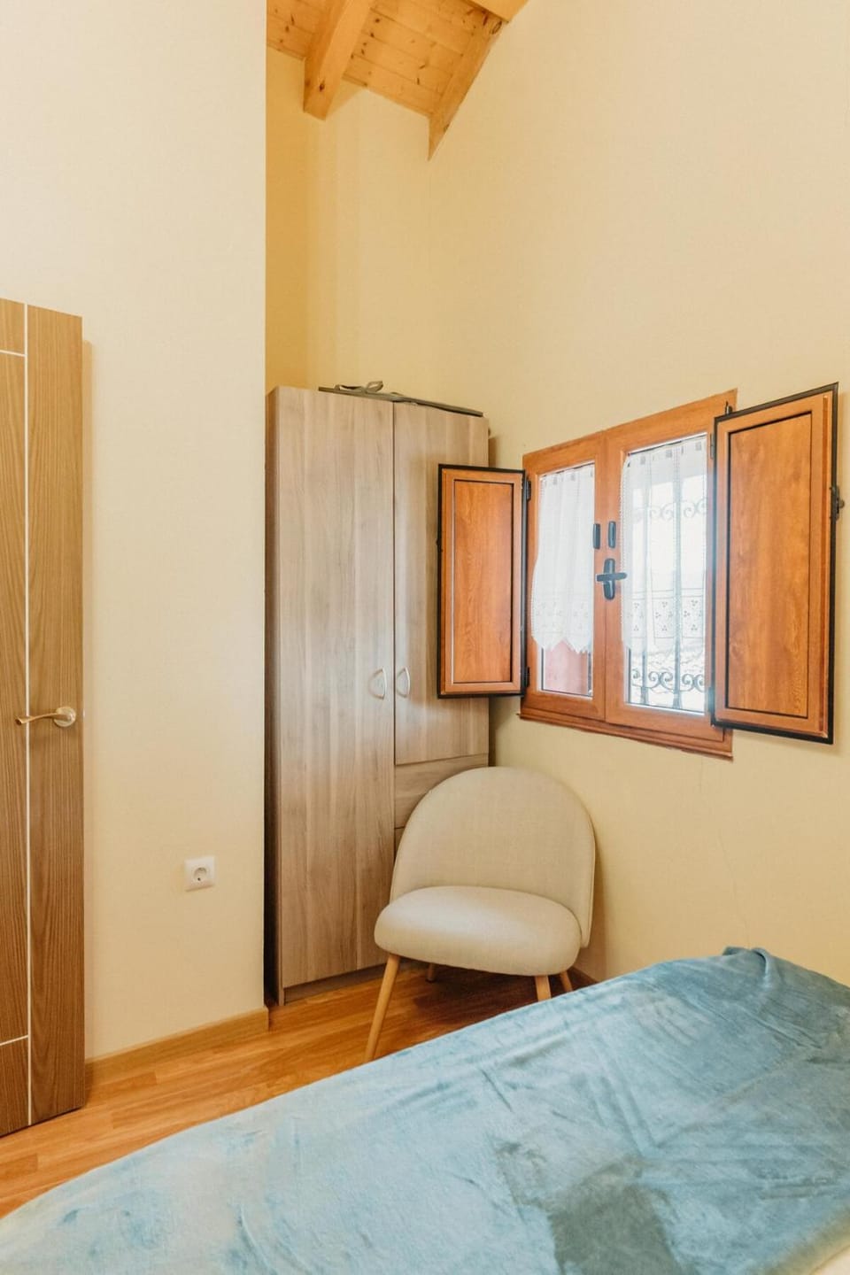 Bed, Bedroom, wardrobe