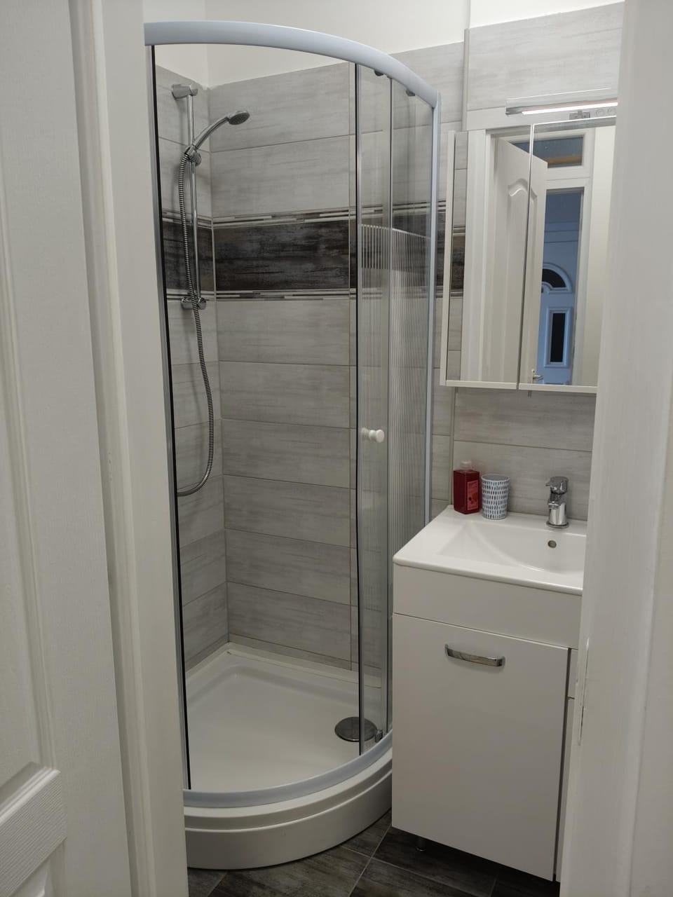 Shower, Bathroom