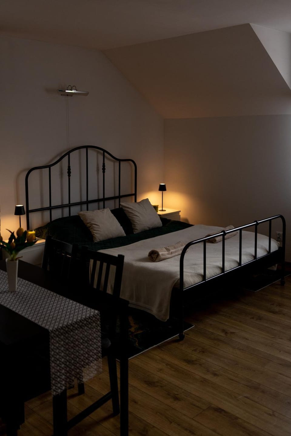 Bed, Bedroom