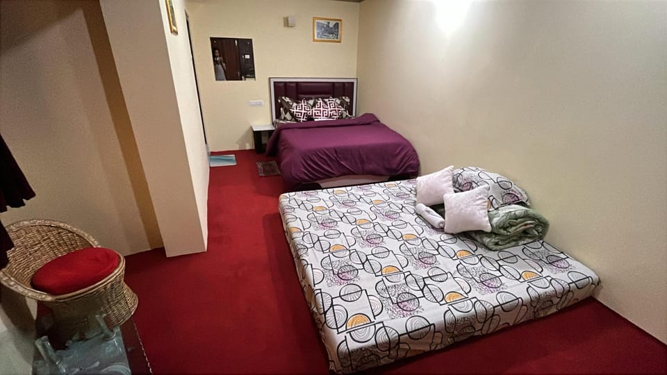 Bedroom, Family