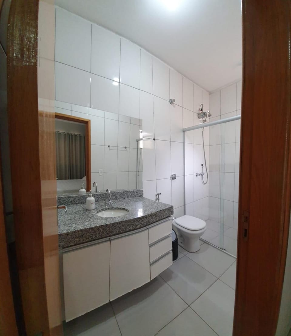 Shower, Bathroom, towels