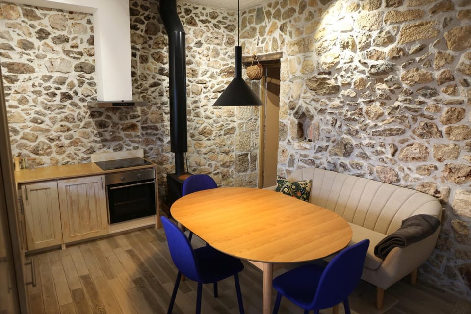 Kitchen or kitchenette, Living room, Dining area