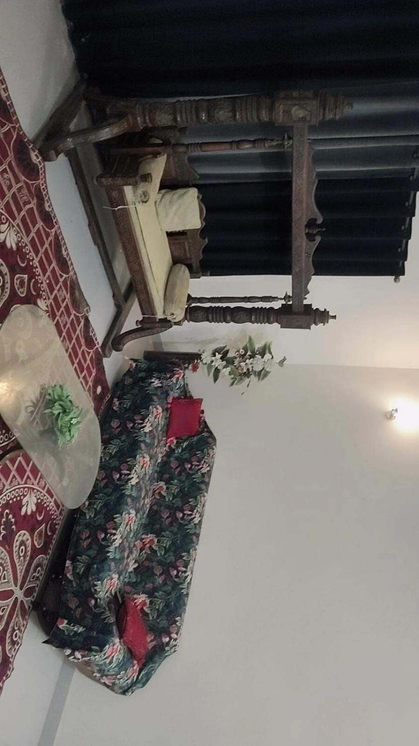 Beautifuls villa families friend in stay the heart of Bahria TV inflex good Apartment in Karachi