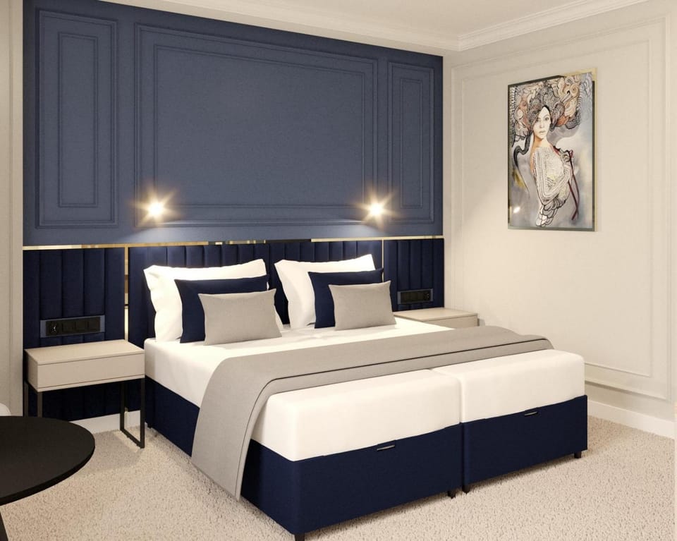 Bed, Photo of the whole room, Bedroom