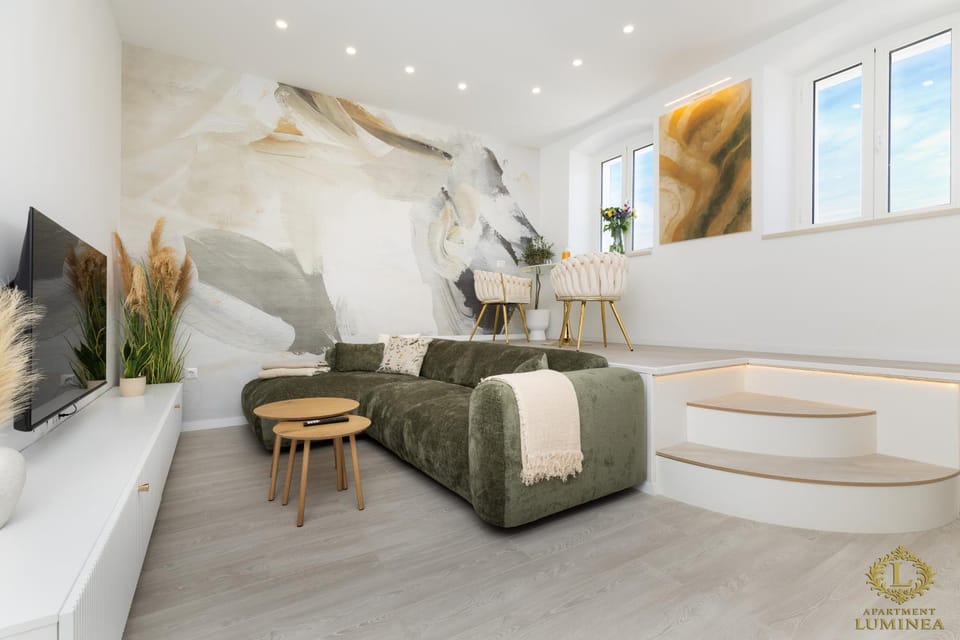 TV and multimedia, Living room, Dining area, City view, Sea view