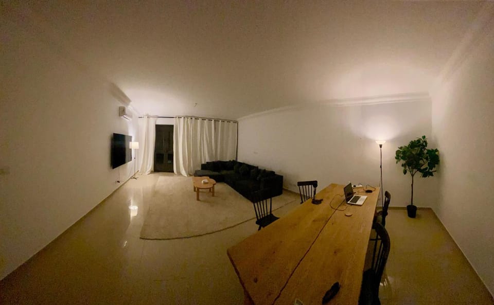 Communal lounge/ TV room, TV and multimedia, Living room, Seating area, Dining area, Evening entertainment