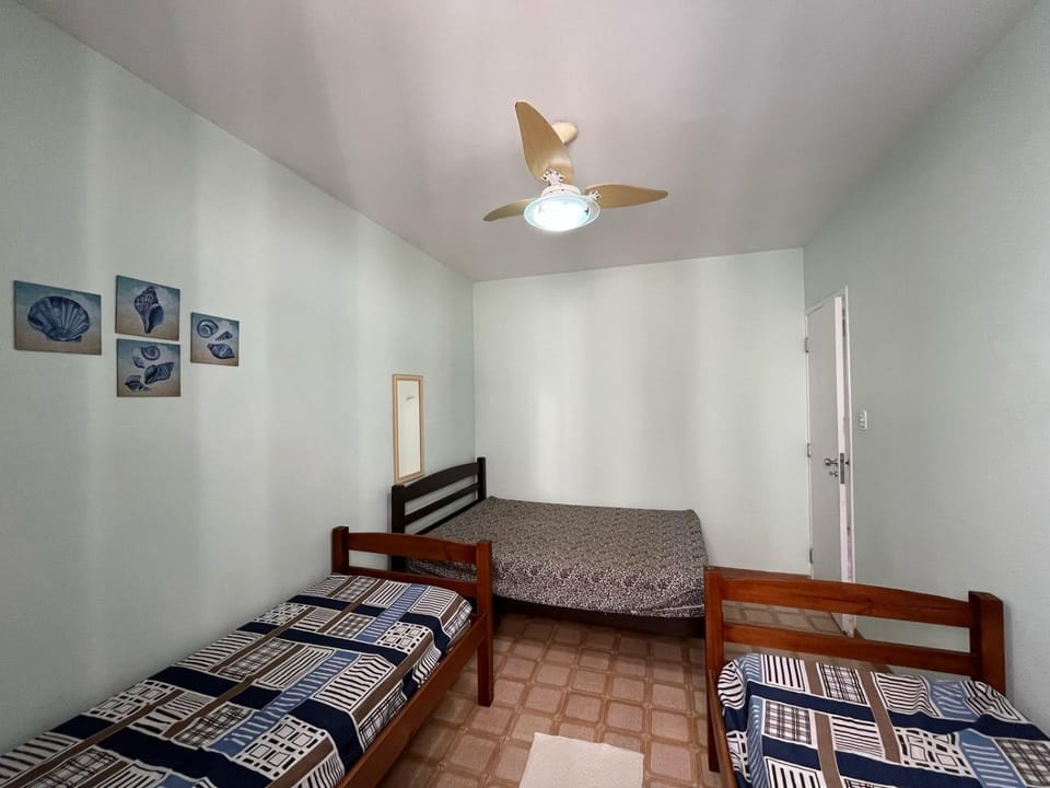 Ap Luz do Sol 200m Praia Enseada, FEIRINHA, aquário, 3 QUARTOS, garagem, WI-FI Apartment in State of São Paulo