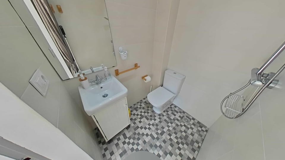 Shower, Toilet, Bathroom