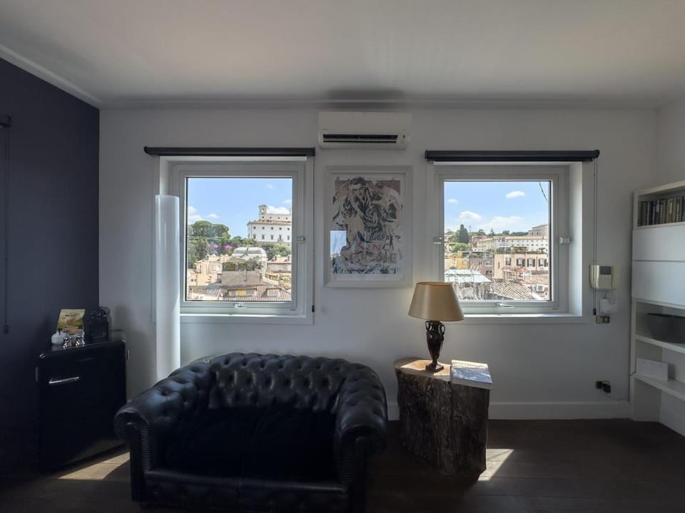 Chasing the Stars Spanish Steps Boutique Suite Apartment in Rome
