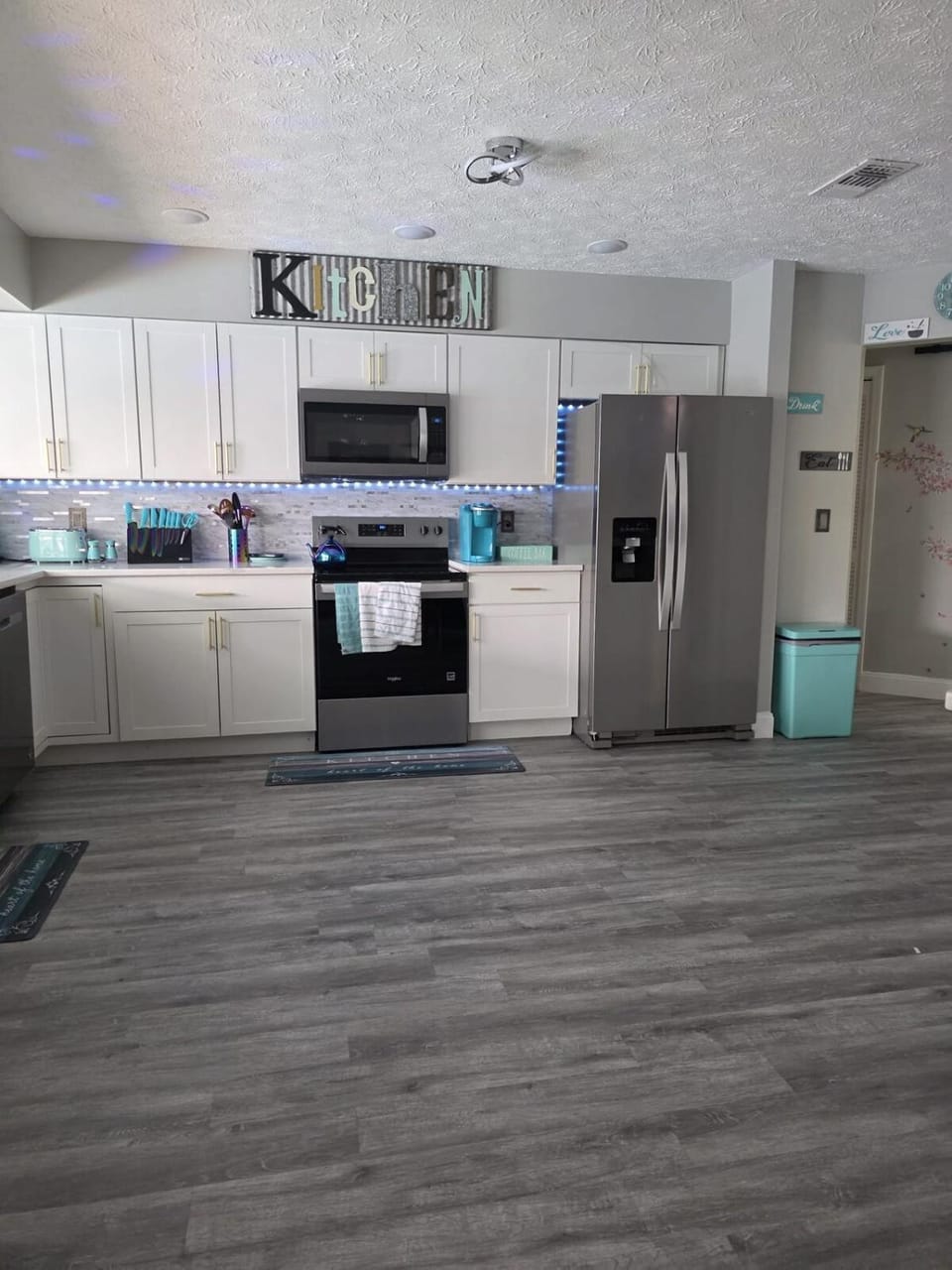 PoolSide Paradise House in Port Saint Lucie