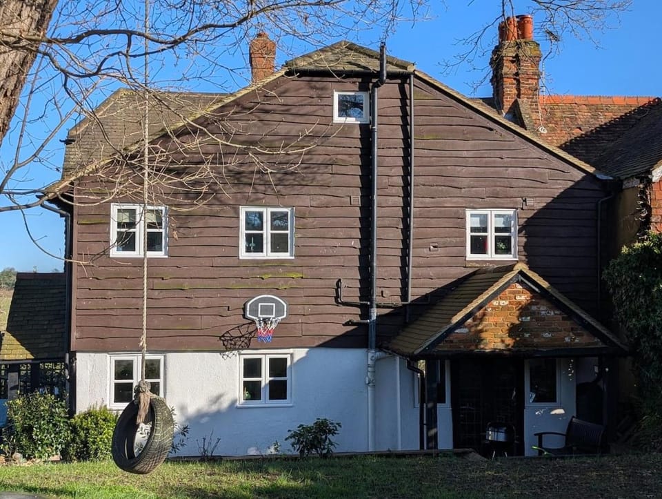 Property building, Day