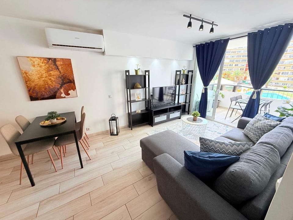 HDFM Collection - Yumbo Paradise Apartment in Maspalomas