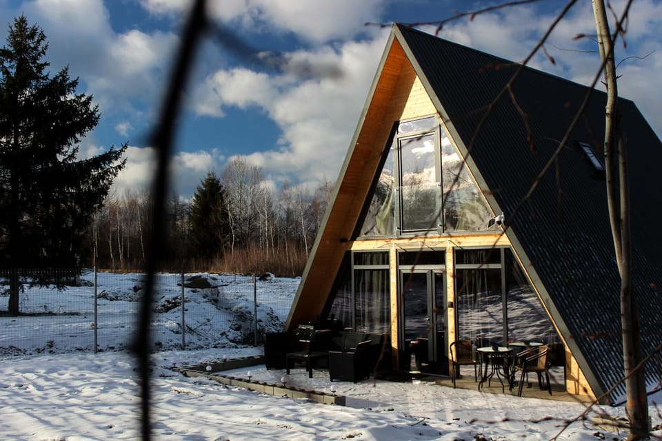 Property building, Natural landscape, Winter