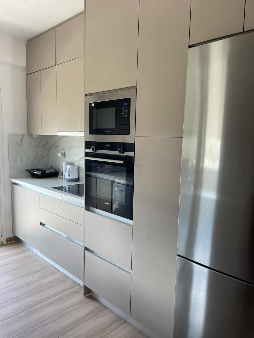 Kitchen or kitchenette, oven