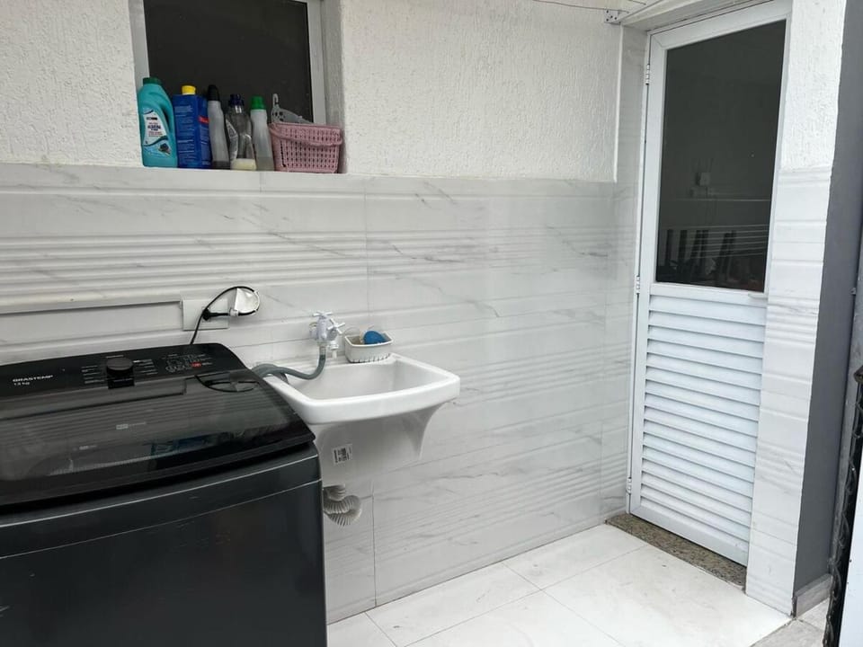 Casa com piscina House in Caraguatatuba