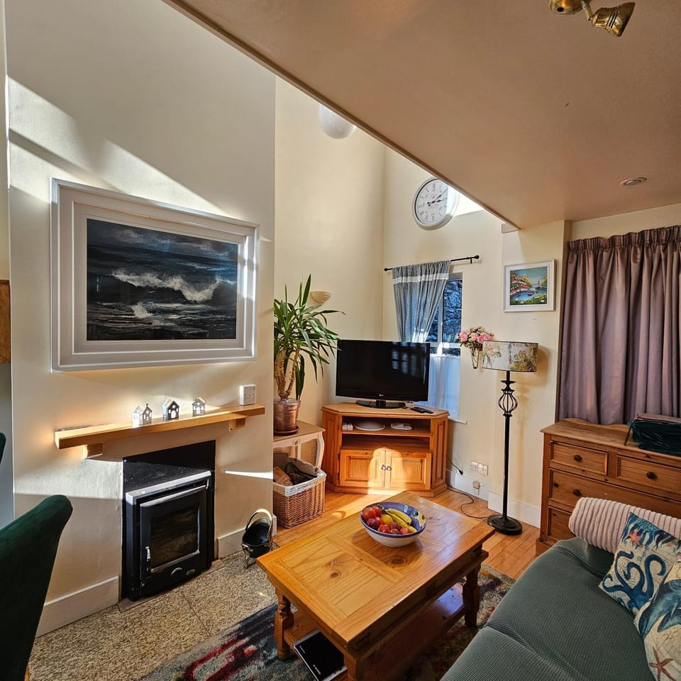 Cozy Cottage Cloghane House in County Kerry