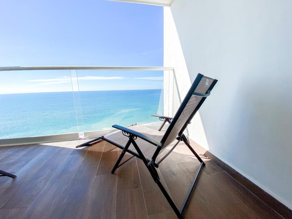 Balcony/Terrace, Sea view, sunbed