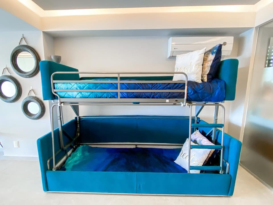 bunk bed