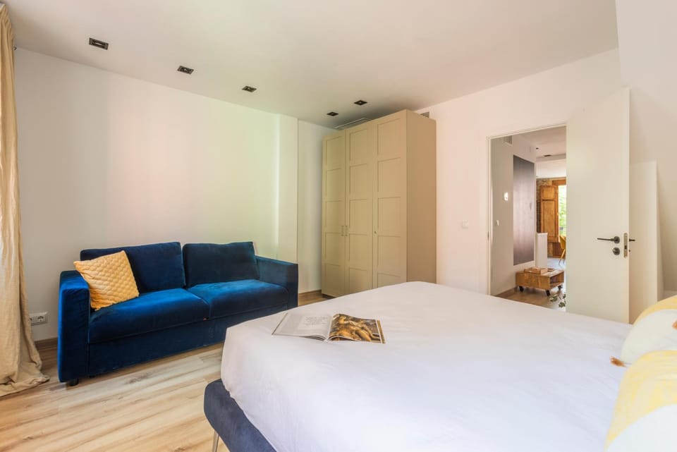 Luxury new apartment 10 min walk to the beach, Late Checkout Apartment in Valencia