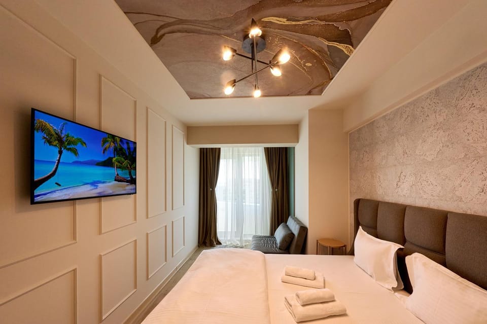 TV and multimedia, Living room, Bedroom