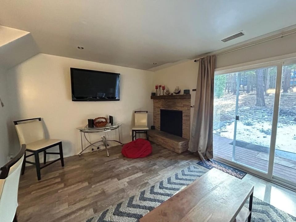HCC0410 - Heavenly Hideaway Apartment in South Lake Tahoe