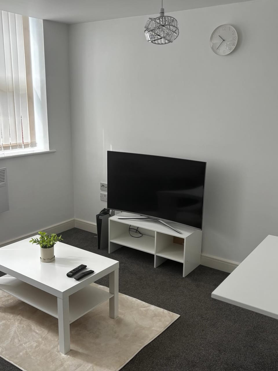 Communal lounge/ TV room, TV and multimedia, Living room, Seating area, Evening entertainment