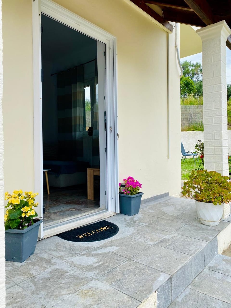 Property building, Facade/entrance