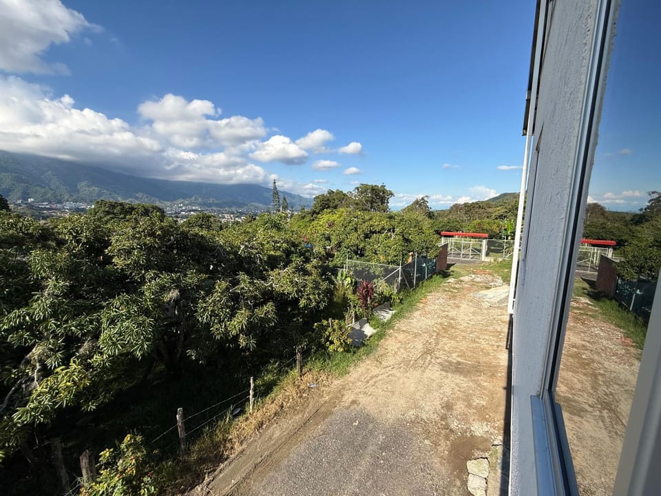 Day, Neighbourhood, Natural landscape, Mountain view