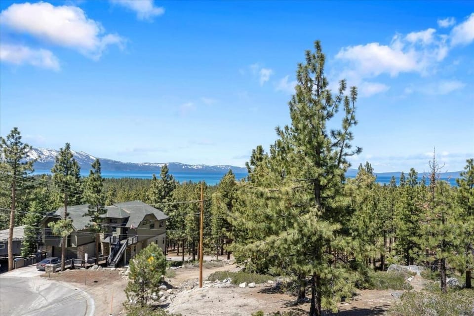 HCH1083 - Mountain Serenity home House in South Lake Tahoe