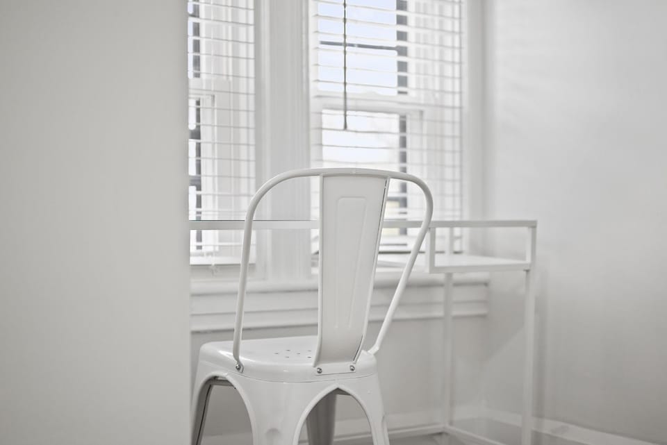 Shadyside, Pittsburgh !I Modern and Bright Private Bedroom with Shared Bathroom Vacation rental in Shadyside