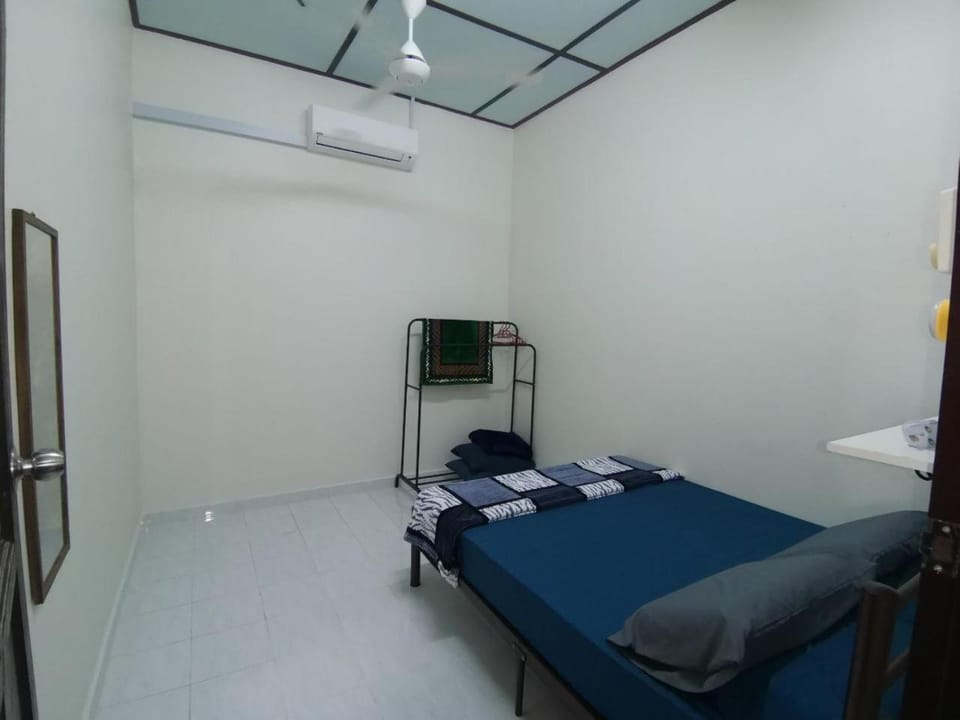 Annur Homestay 2 House in Terengganu, Malaysia