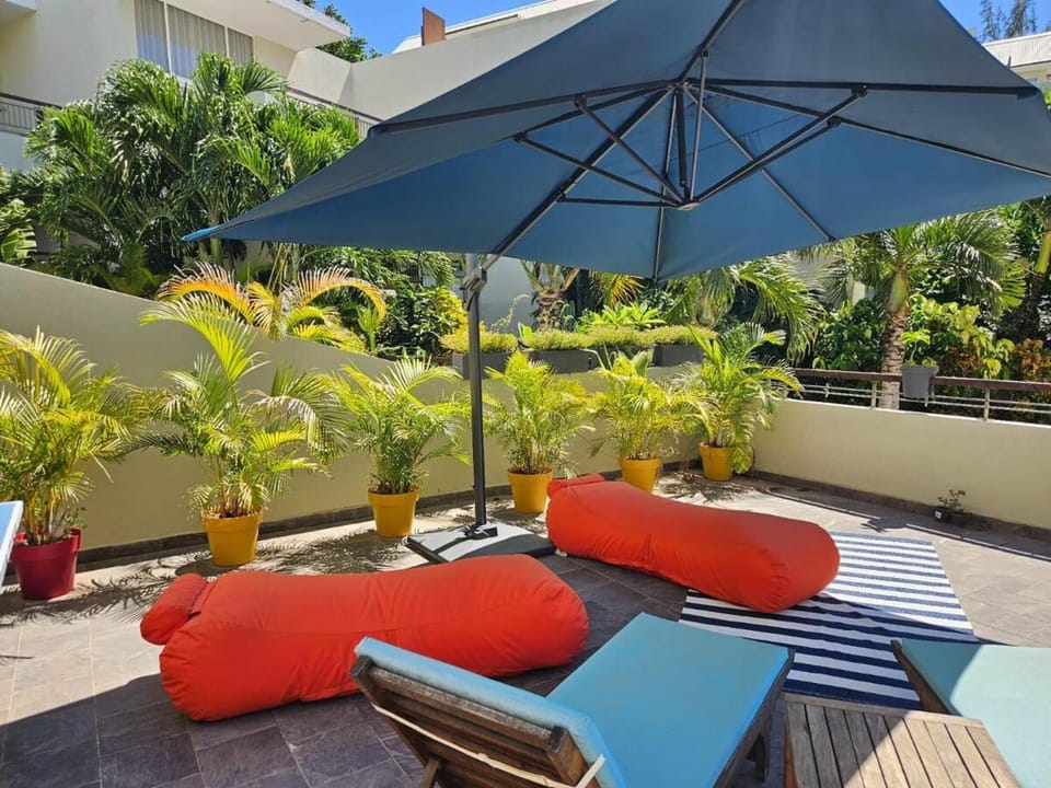 Garden, View (from property/room), Balcony/Terrace, Balcony/Terrace, Seating area, Garden view, sunbed