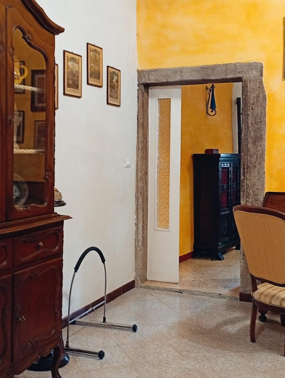 TV and multimedia, Seating area