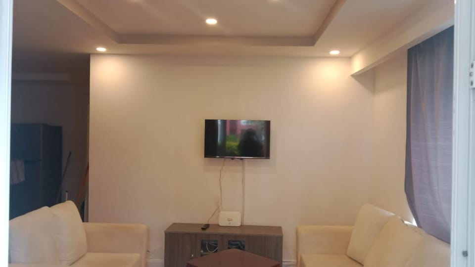 Communal lounge/ TV room, TV and multimedia, Living room
