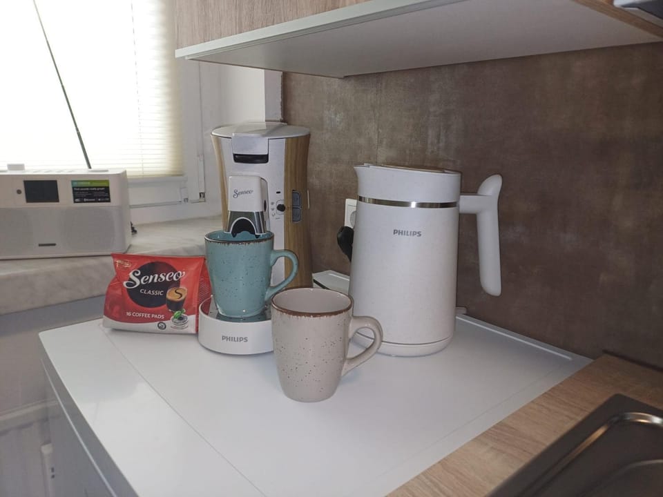 Coffee/tea facilities, Kitchen or kitchenette